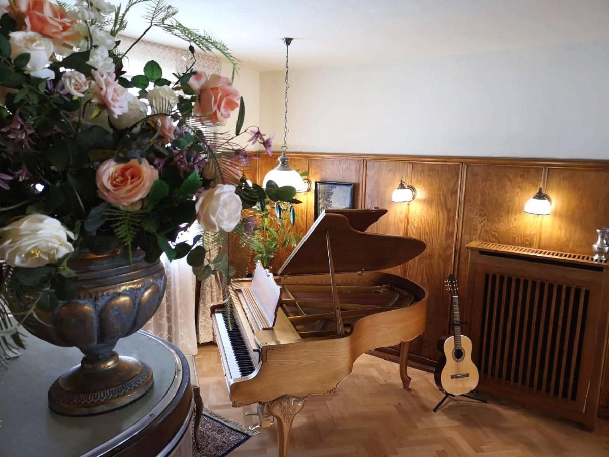 Hotel Adler St. Georgen im Schwarzwald Eksteriør bilde